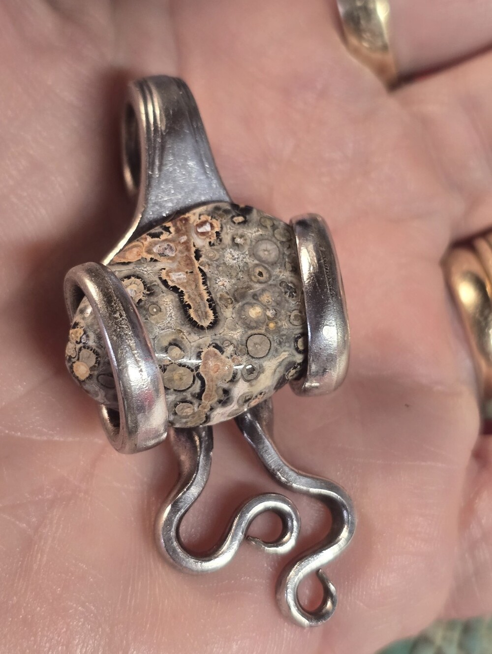 Vintage Artisan Handmade Leopard Skin Jasper And Silver Fork Pendant NWOT